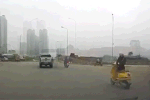 Cảnh báo sự mất an toàn khi trẻ em dùng xe đạp điện