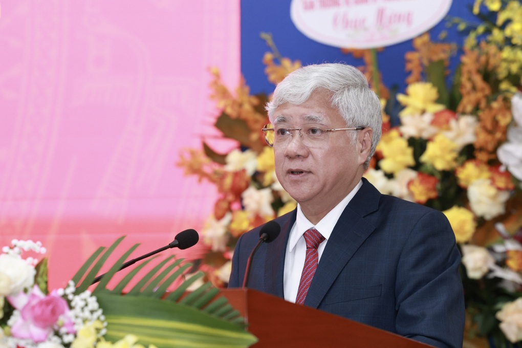 Đảng ủy Mặt trận tổ quốc chỉ định Bí thư Đảng ủy Tổng Liên đoàn lao động - 2 Đảng ủy Mặt trận tổ quốc chỉ định Bí thư Đảng ủy Tổng Liên đoàn lao động - 2