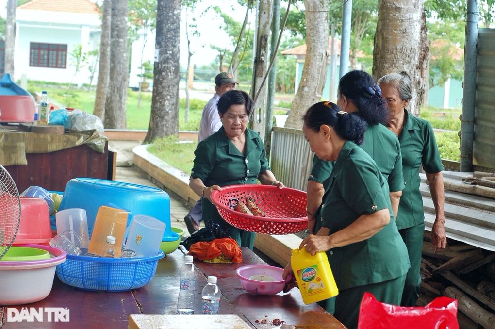 Người dân miền Tây tất bật chuẩn bị lễ giỗ Bác Hồ trước Quốc khánh - 5 Người dân miền Tây tất bật chuẩn bị lễ giỗ Bác Hồ trước Quốc khánh - 5