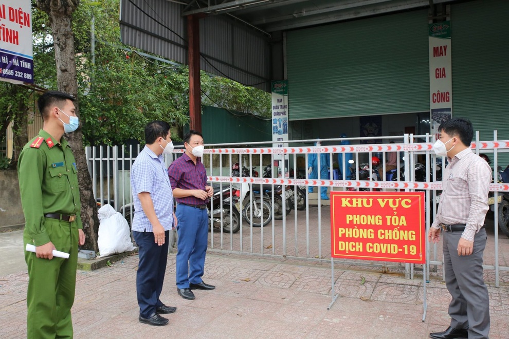 Sáng 30/11, cả nghìn F0 cộng đồng trải rộng khắp các tỉnh từ Bắc vào Nam - 3 Sáng 30/11, cả nghìn F0 cộng đồng trải rộng khắp các tỉnh từ Bắc vào Nam - 3