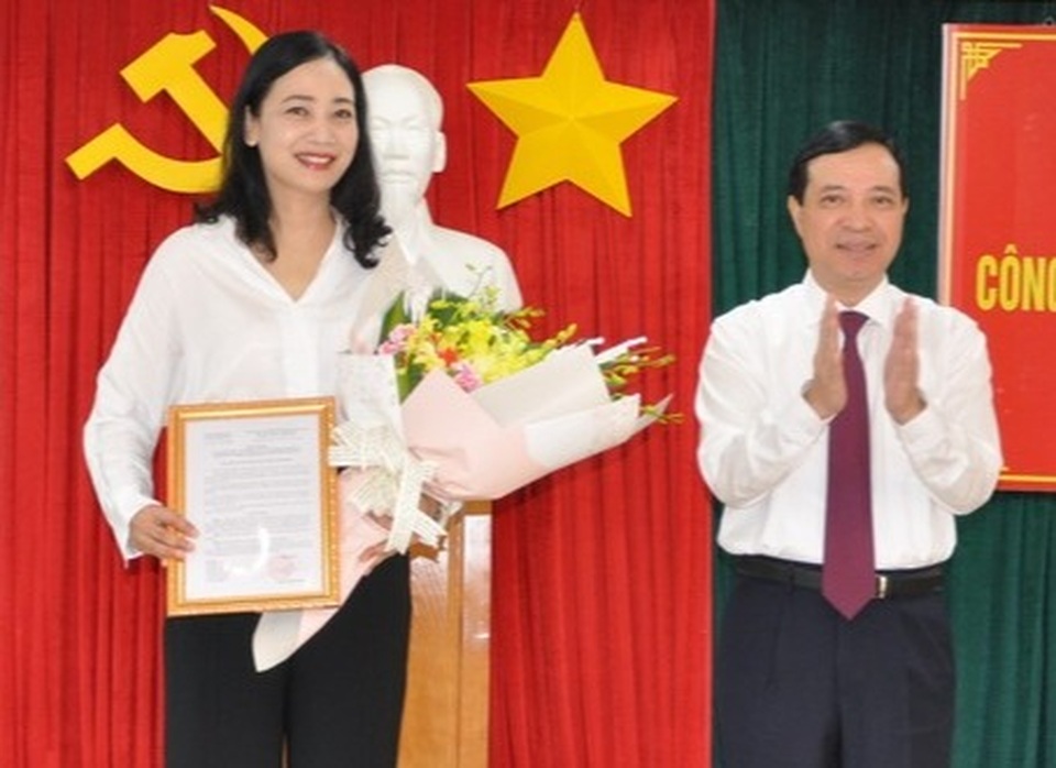 Thanh Hóa điều động, bổ nhiệm nhiều lãnh đạo chủ chốt - 3 Thanh Hóa điều động, bổ nhiệm nhiều lãnh đạo chủ chốt - 3