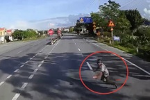 Chồng nghi tự tử trên quốc lộ, vợ chết bất thường tại nhà riêng