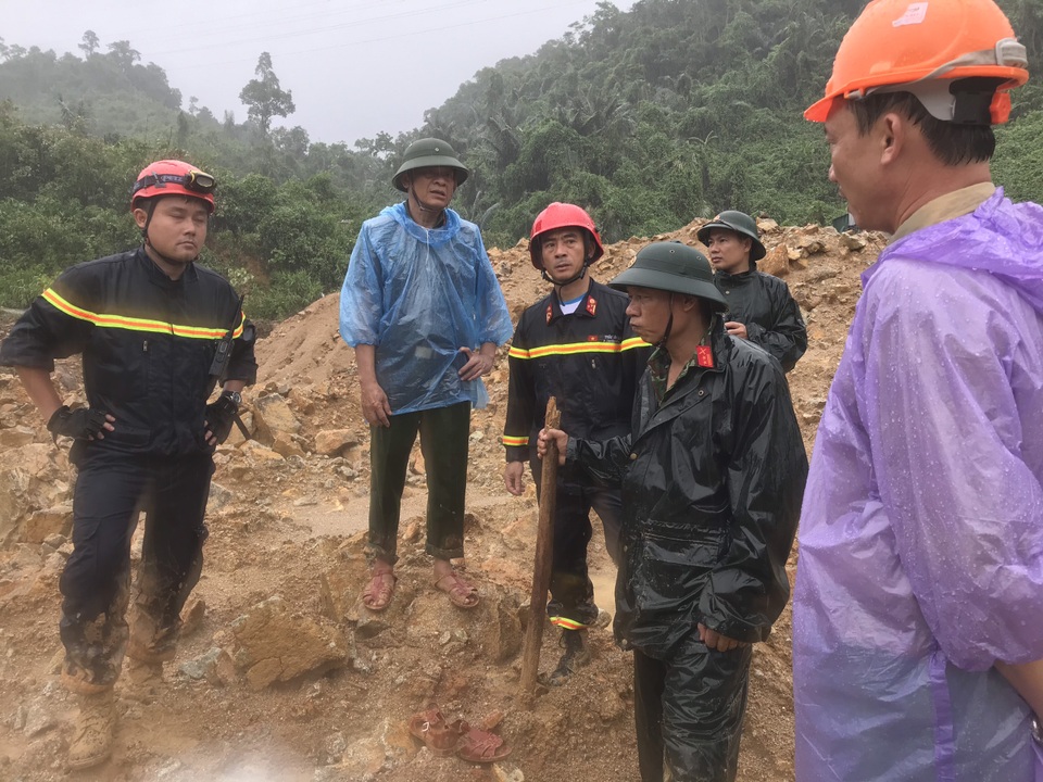 Xác định 2 điểm chôn vùi 17 công nhân thủy điện Rào Trăng 3 - 4 Xác định 2 điểm chôn vùi 17 công nhân thủy điện Rào Trăng 3 - 4