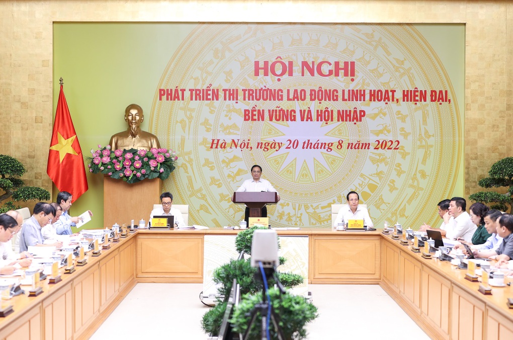 Thủ tướng nêu 9 giải pháp nâng cao chất lượng nguồn nhân lực - 1 Thủ tướng nêu 9 giải pháp nâng cao chất lượng nguồn nhân lực - 1