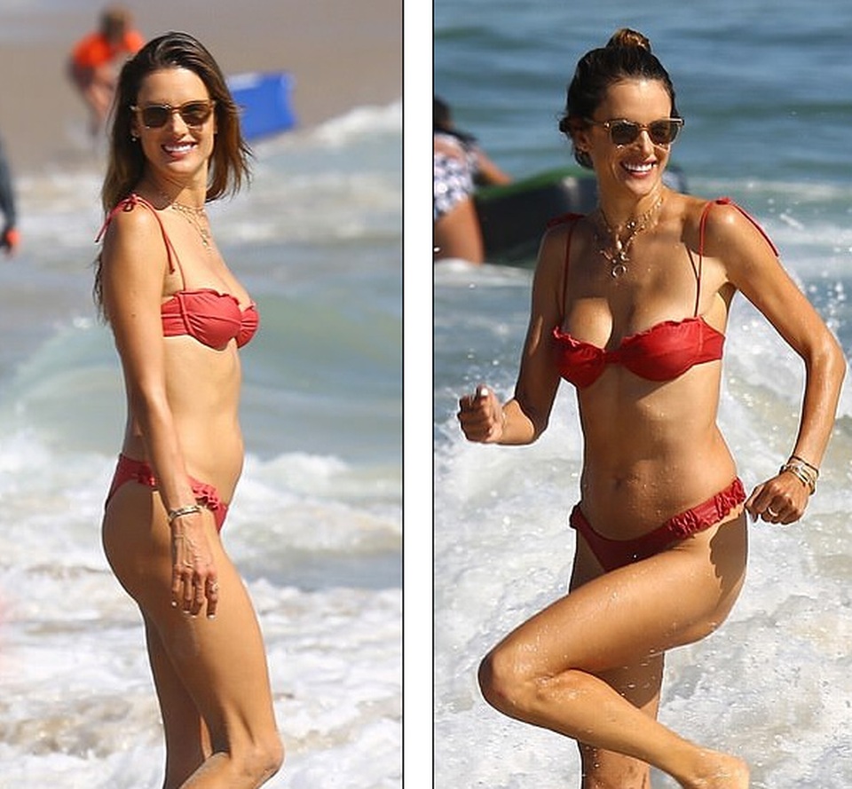 Alessandra Ambrosio gợi cảm đi tắm biển cuối tuần - 1 Alessandra Ambrosio gợi cảm đi tắm biển cuối tuần - 1