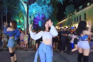 Fan quốc tế trầm trồ khen ngợi màn cover Black Pink của nhóm nhảy Việt