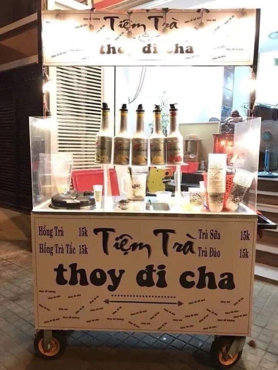 Soi cách đặt tên cửa hàng độc đáo khiến thượng đế cũng phải cười - 6 Soi cách đặt tên cửa hàng độc đáo khiến thượng đế cũng phải cười - 6