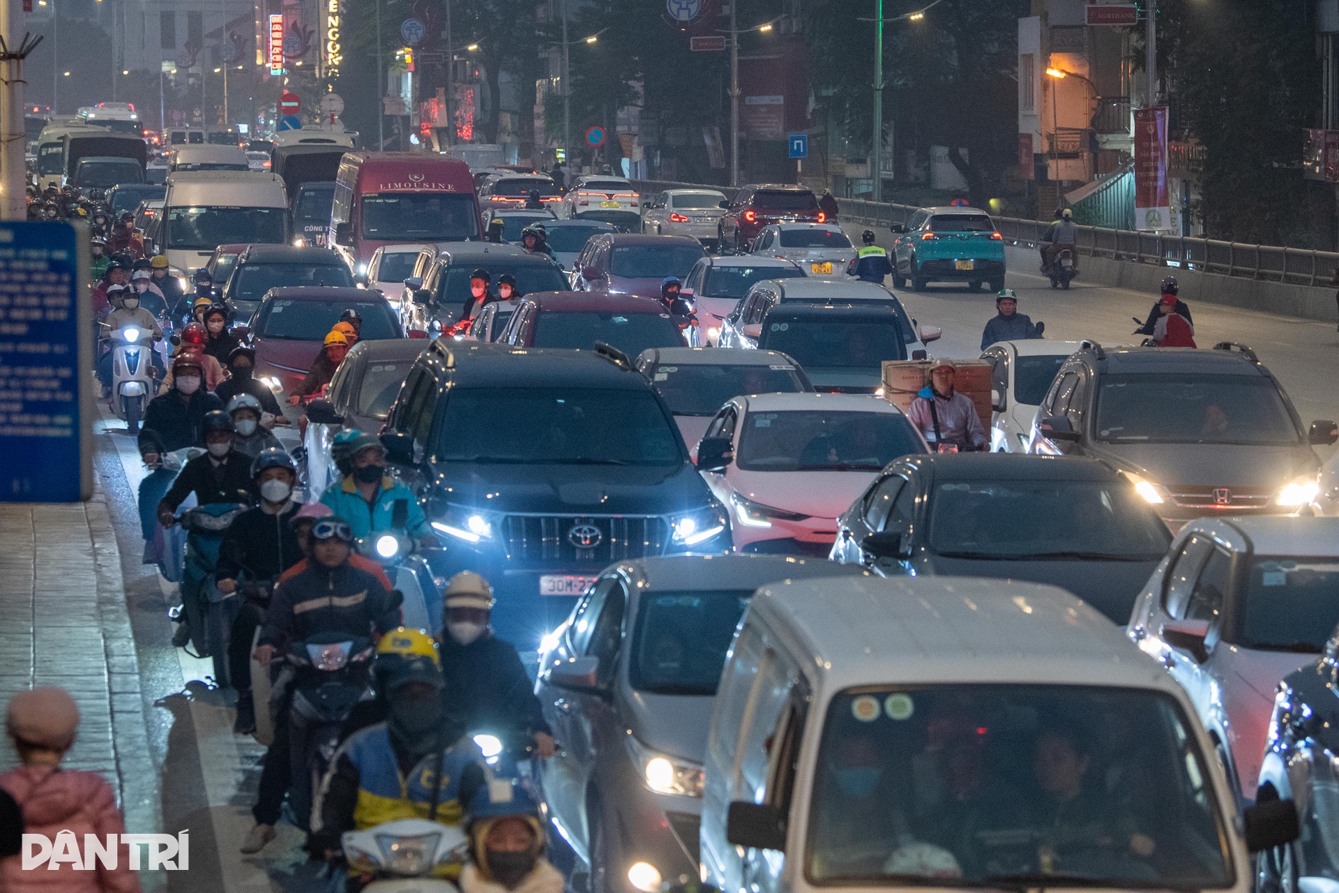 Những nguồn ô nhiễm khiến không khí Hà Nội độc hại - 12 Những nguồn ô nhiễm khiến không khí Hà Nội độc hại - 12