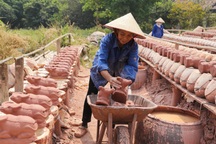 Ngôi làng "biến đất thành trâu" bán dịp Tết Tân Sửu