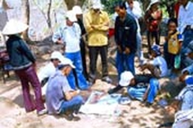 Sòng bạc, quán bia ôm bao vây di tích lịch sử