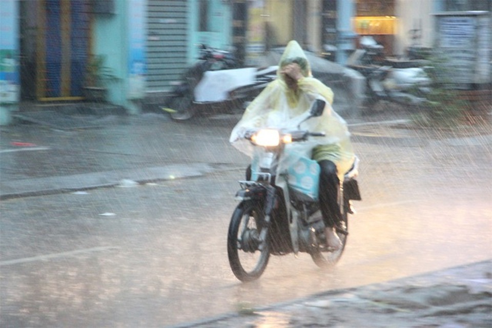 Hà Nội mưa rào và giông, đề phòng mưa đá - 1 Hà Nội mưa rào và giông, đề phòng mưa đá - 1