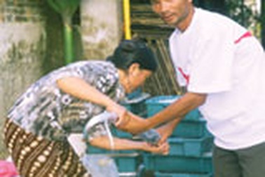 Triệu phú làng ăn mày