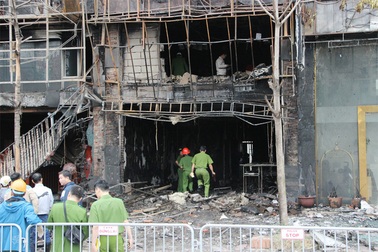 Kết quả điều tra ban đầu vụ cháy quán karaoke khiến 13 người tử vong