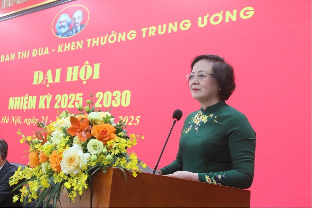 Tạo phong trào thi đua như dòng thác cách mạng, nhân lên những điều tốt - 2 Tạo phong trào thi đua như dòng thác cách mạng, nhân lên những điều tốt - 2