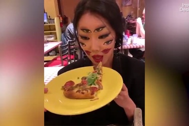 Choáng với biệt tài trang điểm gây ảo giác của “nữ thần make-up”