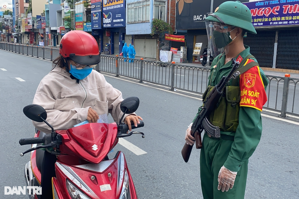 TPHCM nhận 0 đồng từ ngân sách Trung ương trong 3 năm chống dịch Covid-19 - 2 TPHCM nhận 0 đồng từ ngân sách Trung ương trong 3 năm chống dịch Covid-19 - 2