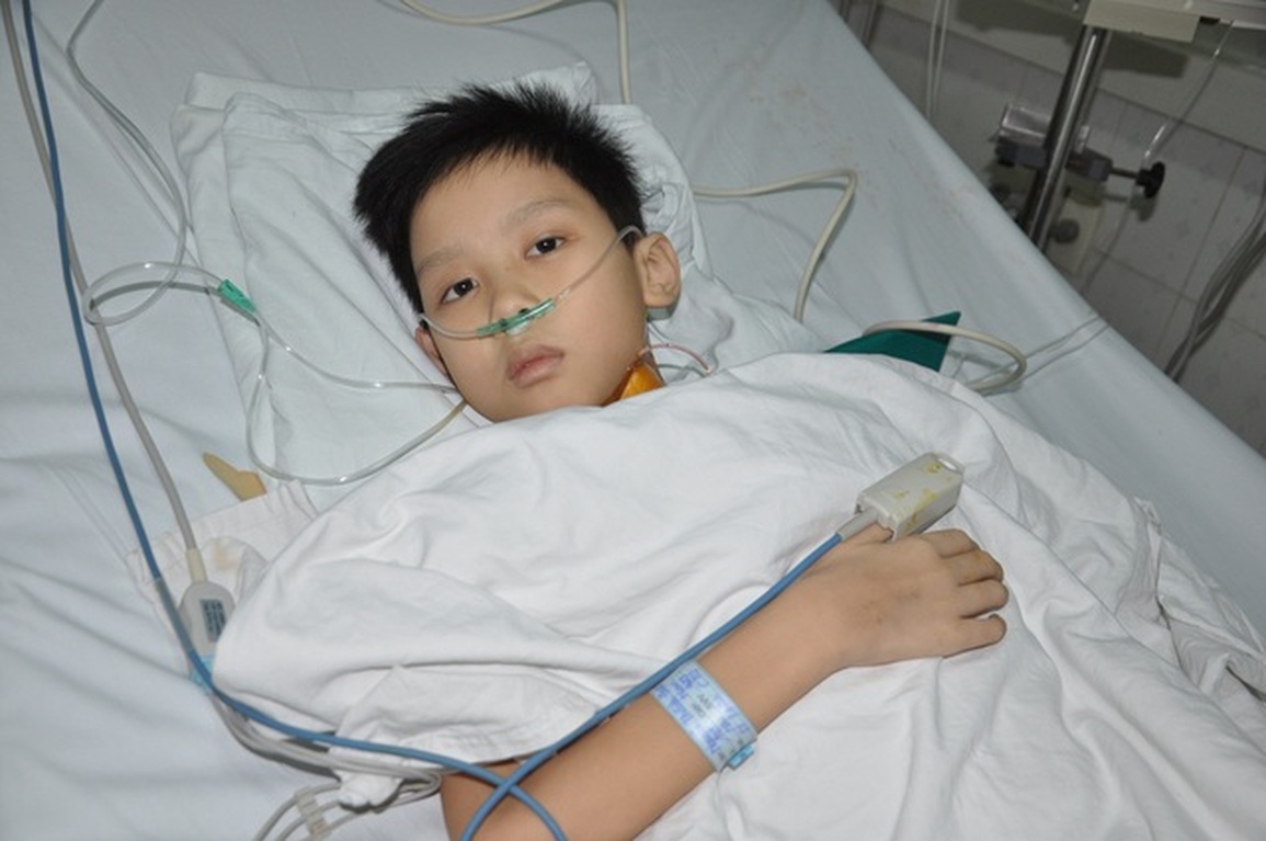 Cậu bé ghép tim nhỏ tuổi nhất Việt Nam: Sự hồi sinh từ bạn đọc Dân trí - 2 Cậu bé ghép tim nhỏ tuổi nhất Việt Nam: Sự hồi sinh từ bạn đọc Dân trí - 2