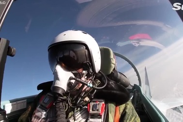 "Bóng ma bầu trời" Su-35S phóng tên lửa bắn hạ máy bay chiến đấu Ukraine