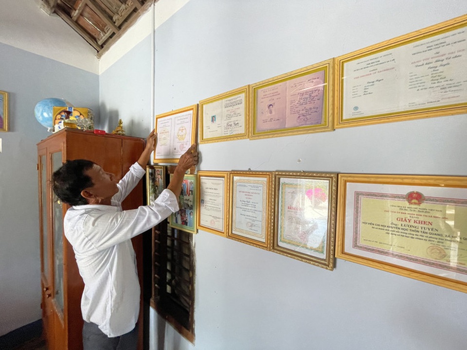 Lão nông 74 tuổi quyết lấy bằng tiến sĩ - 2 Lão nông 74 tuổi quyết lấy bằng tiến sĩ - 2