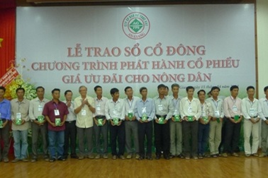 Nông dân chi "triệu đô" mua cổ phiếu