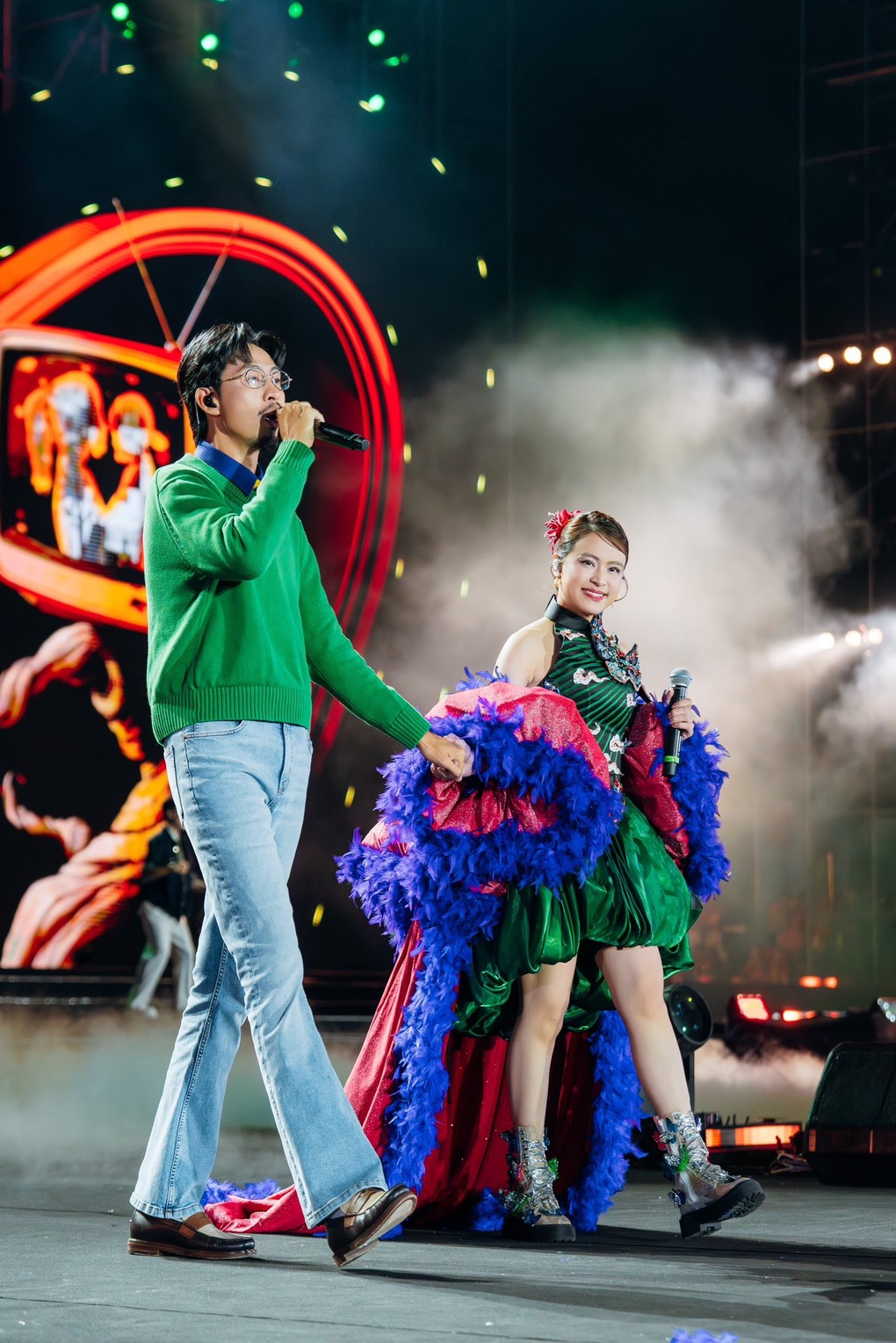 Đen Vâu thời là công nhân vớt rác, xuất hiện trong phóng sự gây sốt trở lại - 1 Đen Vâu thời là công nhân vớt rác, xuất hiện trong phóng sự gây sốt trở lại - 1