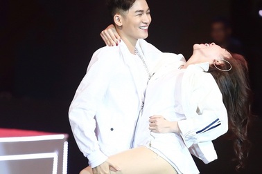 Hành trình lên ngôi Quán quân Giọng hát Việt 2017 của Ali Hoàng Dương