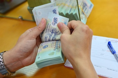 Rộ thông tin một doanh nghiệp bất động sản trả lương nhân viên bằng voucher