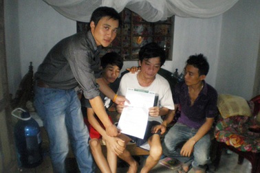 Qùa nhân ái đến với hoàn cảnh cả gia đình đều vào viện