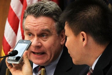 Luật sư khiếm thị Trung Quốc gọi điện tới quốc hội Mỹ cầu cứu