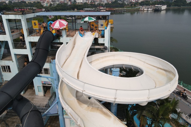 Cảnh hiu hắt ở Công viên nước Hồ Tây ngày nghỉ lễ Quốc khánh - 4