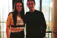 Nữ cổ động viên xinh đẹp “phát cuồng” vì ngôi sao Man Utd