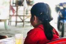 Nghi án ông già 80 tuổi dâm ô bé gái 9 tuổi