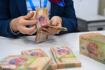 Huy động tiền gửi ì ạch, nhiều ngân hàng phải chạy đua trước ngày 1/10