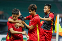 Đội nhà thua U19 Việt Nam, cổ động viên Thái Lan phản ứng bất ngờ