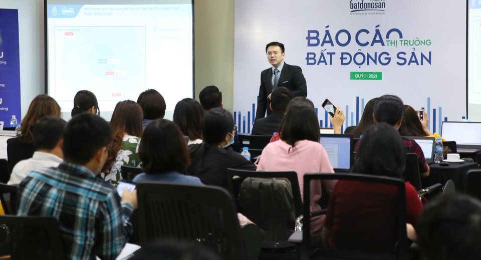 Sốt đất hầm hập, có nơi tăng gấp 3: Hé lộ thị trường được săn nhiều nhất - 1 Sốt đất hầm hập, có nơi tăng gấp 3: Hé lộ thị trường được săn nhiều nhất - 1