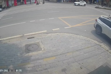 Tình huống giao thông gây tranh cãi về người có lỗi