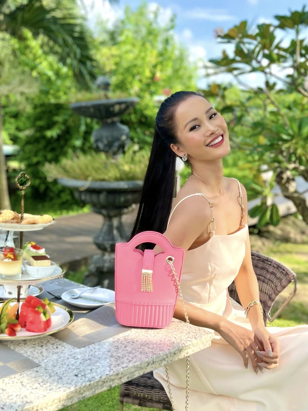 Mỹ nhân kiên trì 4 lần đi thi Miss Universe Vietnam nóng bỏng cỡ nào? - 4 Mỹ nhân kiên trì 4 lần đi thi Miss Universe Vietnam nóng bỏng cỡ nào? - 4