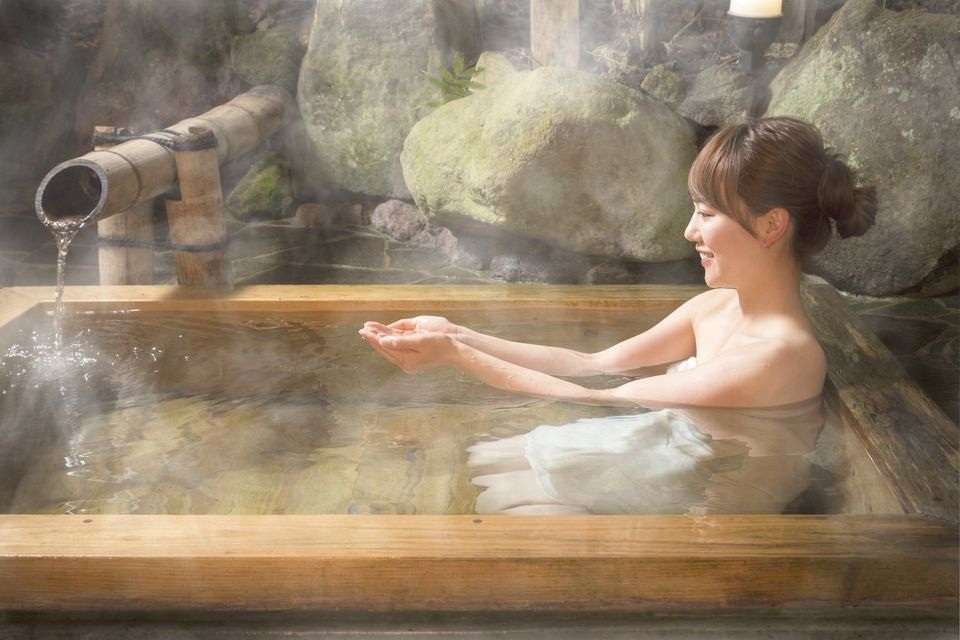 Công dụng bất ngờ của bột matcha và bưởi khi kết hợp với tắm khoáng nóng - 2 Công dụng bất ngờ của bột matcha và bưởi khi kết hợp với tắm khoáng nóng - 2