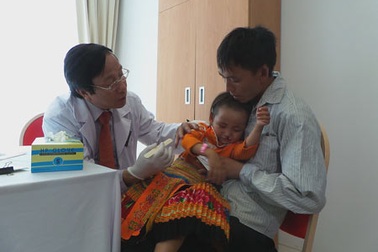 Bệnh viện Vinmec phẫu thuật miễn phí cho hơn 40 trẻ dị tật