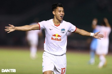 Hậu vệ Văn Thanh đầu quân CLB Nam Định với "lót tay" 9 tỷ đồng?