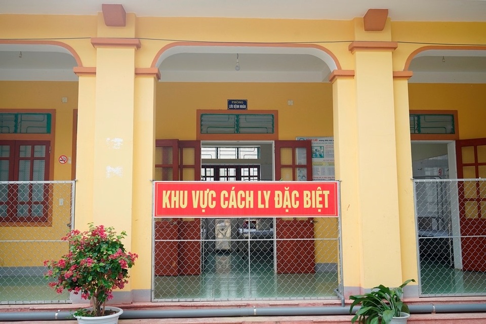 Nghệ An tiếp nhận cách ly gần 200 người từ Lào về quê - 4 Nghệ An tiếp nhận cách ly gần 200 người từ Lào về quê - 4
