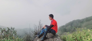 Ngủ đêm trong rừng, dậy từ 3h để "săn" bình minh ở độ cao gần 3.000m - 1