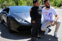 Đoạn kết bất ngờ cho cậu bé 5 tuổi tự lái ô tô đi mua xe Lamborghini