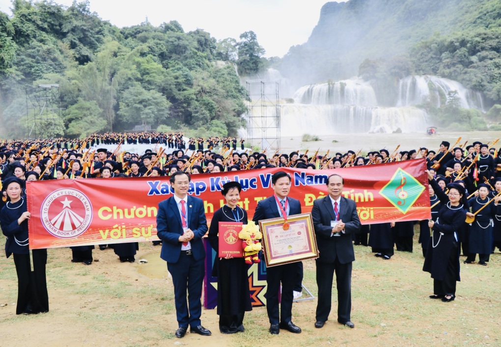 Tôn vinh hát Then, đàn Tính trong Lễ hội thác Bản Giốc - 1