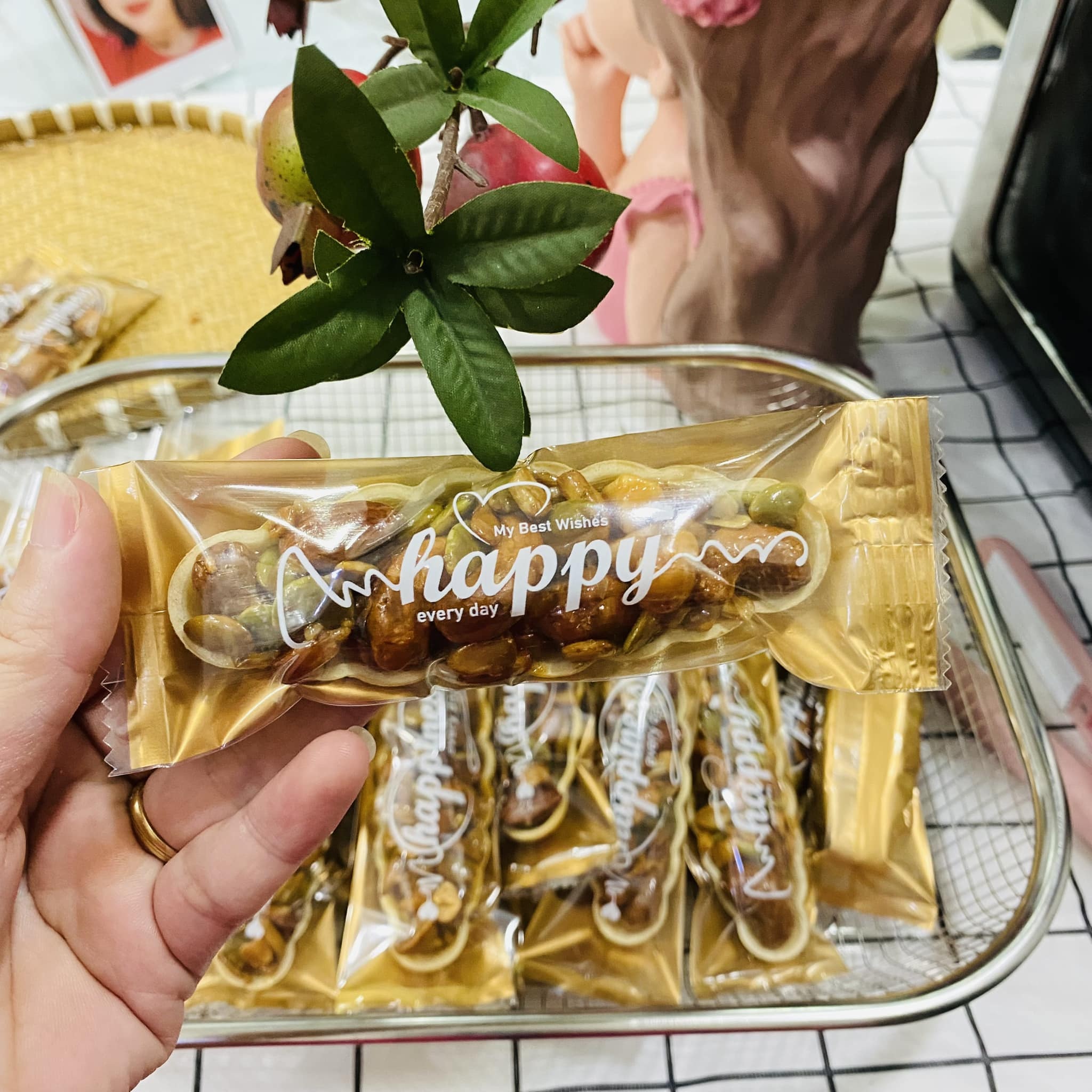 Mẹ đảm hé lộ cách làm bánh thuyền chở hạt gây sốt dịp Tết, ai cũng làm được - 13 Mẹ đảm hé lộ cách làm bánh thuyền chở hạt gây sốt dịp Tết, ai cũng làm được - 13