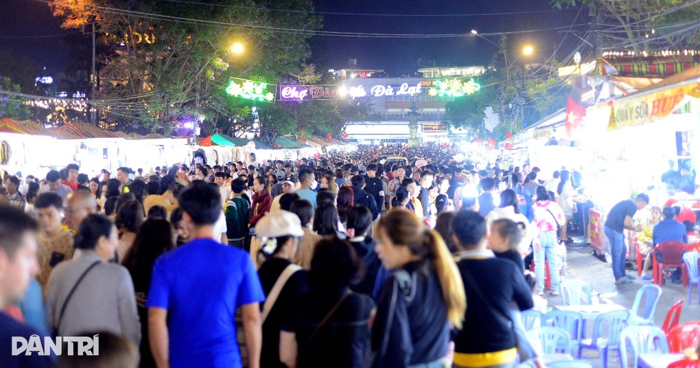 Kinh tế đêm Đà Lạt đang thiếu 8 giờ vàng - 1 Kinh tế đêm Đà Lạt đang thiếu 8 giờ vàng - 1