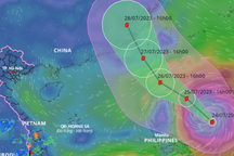 Siêu bão Doksuri hướng vào Biển Đông, Nam Bộ mưa dông