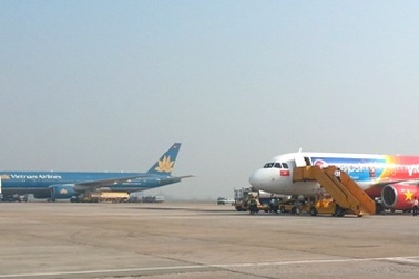 Cảnh báo va chạm trên không giữa máy bay Vietnam Airlines và VietJet Air