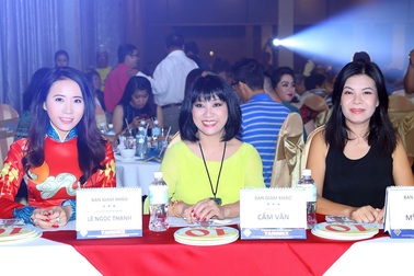 Lê Ngọc Thanh rạng rỡ bên Cẩm Vân, Minh Thảo