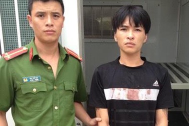 Bắt gã trai đâm chết đối phương tại quán Internet